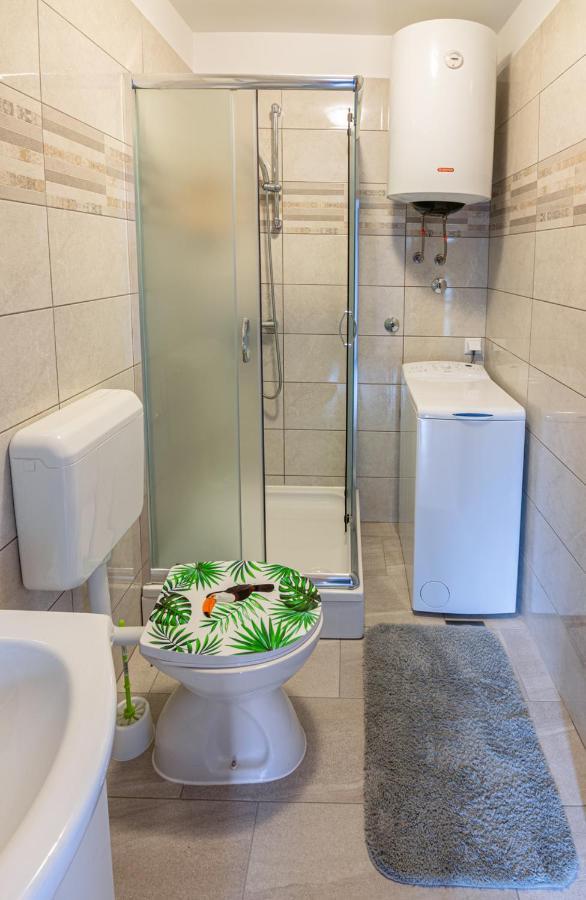 Gina Appartement Rijeka Buitenkant foto
